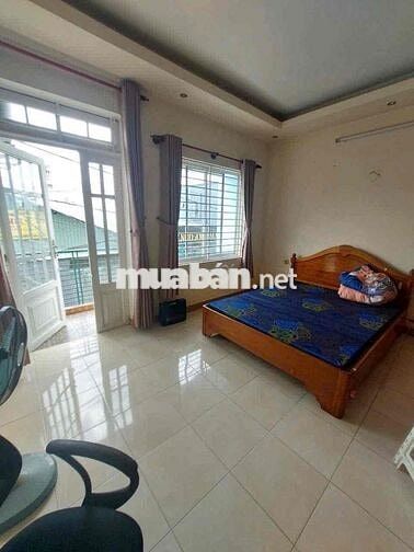 Nhà Mới Hẻm 5m Đg Số 1 P16: 4x13m, 3 lầu, 4pn, 3wc, có Nội Thất