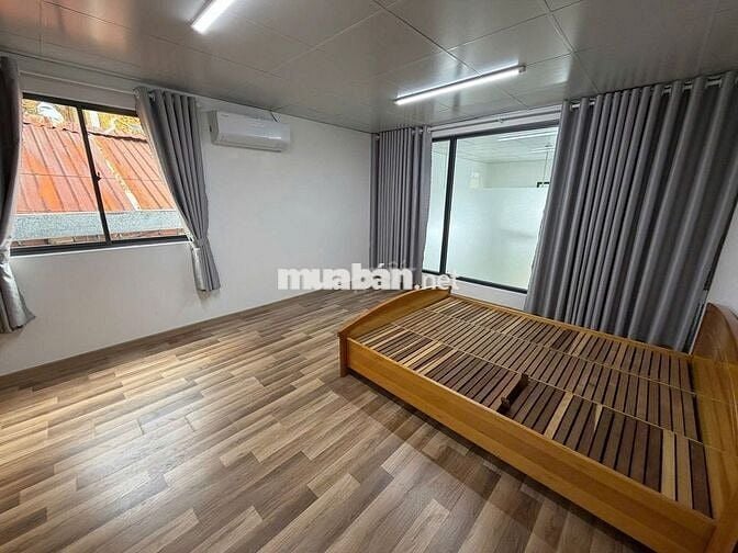 Cho thuê nhà lầu trục chính hẻm 10 đề thám gần đại lộ hòa bình 8 triệu