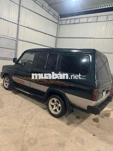 Bán Xe Toyota Zace 7 chỗ màu Xanh đen