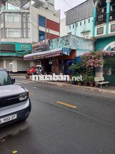 cho thuê nhà mặt tiền kinh doanh đang sơn sửa mới, bớt lộc