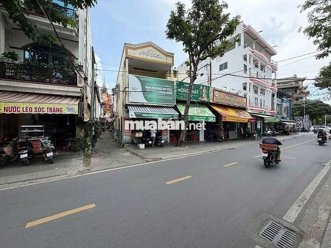 Cho thuê nhà lầu trục chính hẻm 10 đề thám gần đại lộ hòa bình 8 triệu