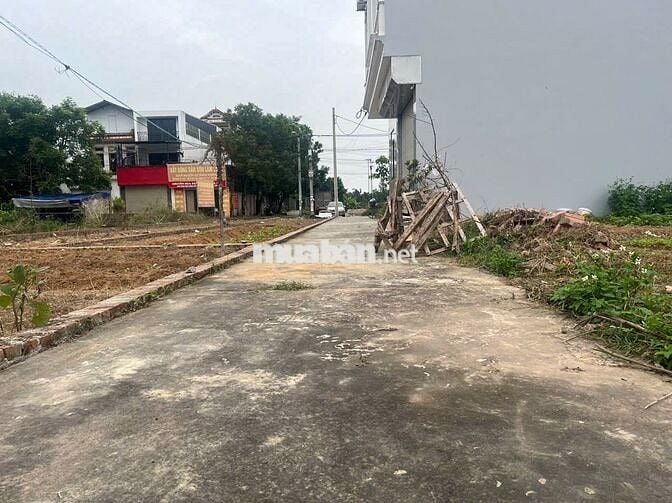🔥 LÔ ĐẤT ĐẸP – Ô TÔ 5 CHỖ TẬN NƠI – TT  QUANG MINH– CHỈ 2.8 TỶ 50M2 🔥