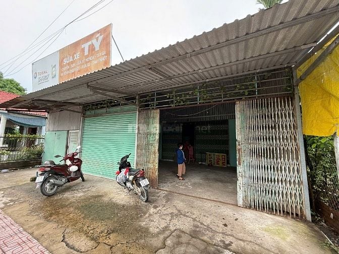 Cho thuê mặt bằng mặt tiền xã Long Thượng