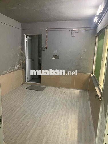 cho thuê nhà mặt tiền kinh doanh đang sơn sửa mới, bớt lộc