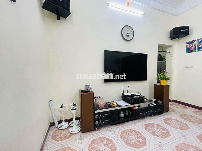 Phân Lô Tôn Đức Thắng 31m2, Nhà 5 T, Nở Hậu Gần Phố,Gần Hồ Văn Chương