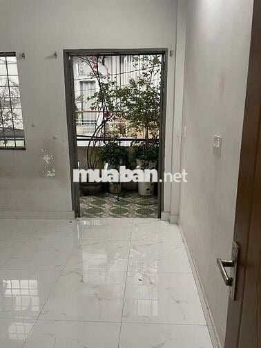 Hot, nhà 1 lầu! Ở và kinh doanh đối diện ETOW Tân Bình