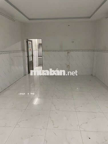 Hot, nhà 1 lầu! Ở và kinh doanh đối diện ETOW Tân Bình