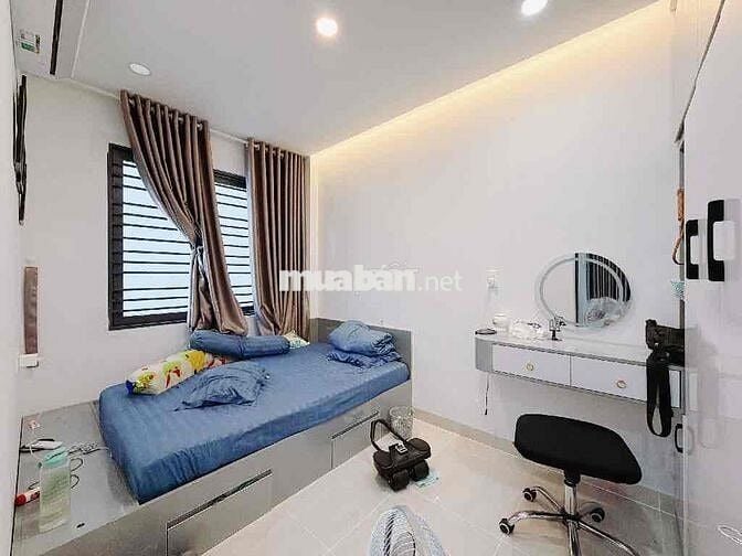 Nhà Lô góc MT , KDC phân Lô , 4 Tầng , 4 PN , sân Thượng  , Chỉ 7 Tỷ x