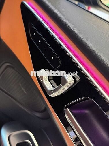 Mercedes C Class 2022 C200 Avantgarde siêu lướt