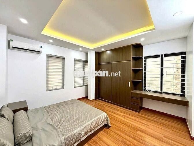 Bán nhà Pháo Đài Láng, lô góc, mt 4.2m, 5t, nhiều ánh sáng,giá 8.6 tỷ