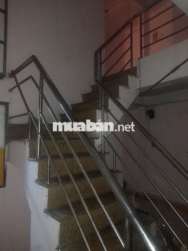 Cho thuê nhà nguyên căn giá rẻ .4phong ngũ .5 p vs.an ninh .yen tĩnh.