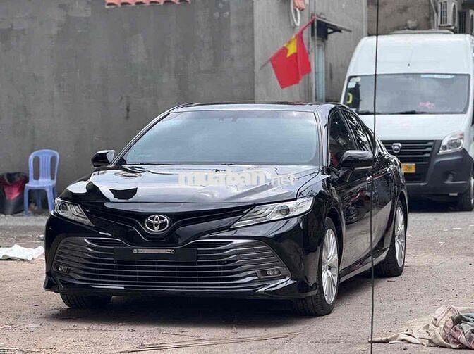 Toyota Camry 2020 2.5Q - 60000 km