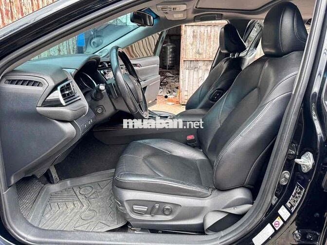 Toyota Camry 2020 2.5Q - 60000 km