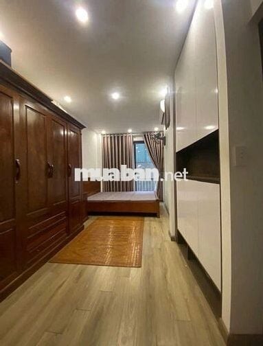 Bán nhà Láng Thượng 5T,lô góc 2 thoáng,4.2m mặt tiền,ngõ thông như phố