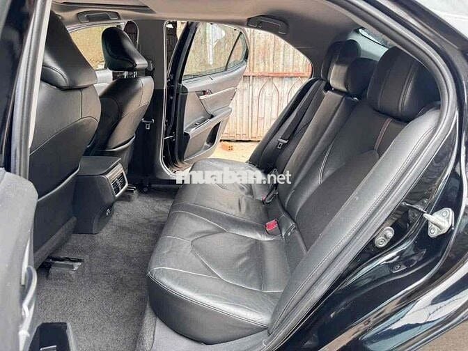 Toyota Camry 2020 2.5Q - 60000 km