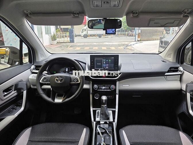 Toyota Veloz Cross 2022 CVT 12200 km