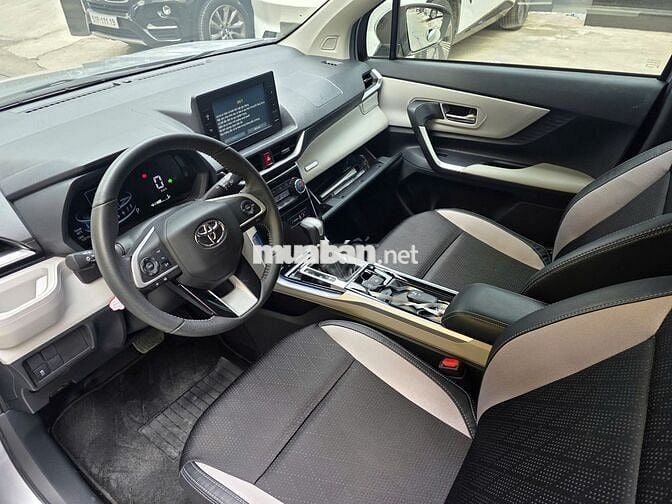 Toyota Veloz Cross 2022 CVT 12200 km