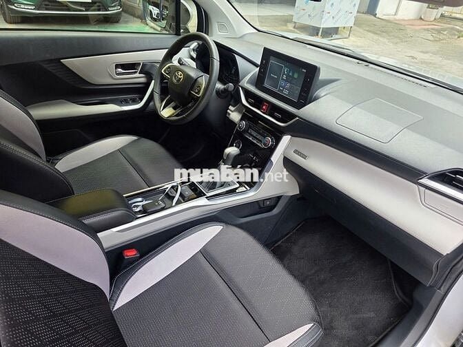 Toyota Veloz Cross 2022 CVT 12200 km