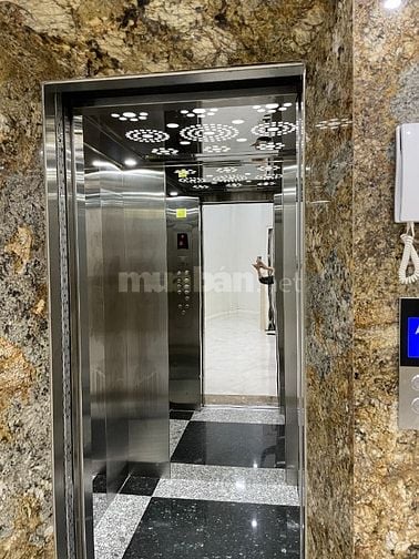 Cho thuê nhà mặt tiền Ngô Gia Tự, Q.10, 4x22m, NH 6m, 5 lầu, thang máy