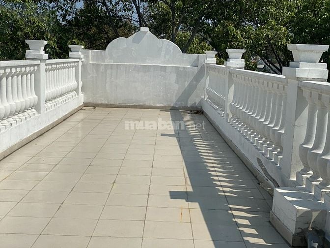 Cho thuê nhà mặt tiền Ngô Gia Tự, Q.10, 4x22m, NH 6m, 5 lầu, thang máy