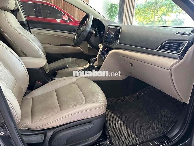 Hyundai Elantra 2018 2.0 AT - 80000 km không lỗi