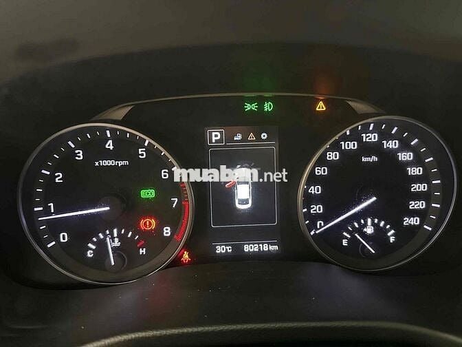 Hyundai Elantra 2018 2.0 AT - 80000 km không lỗi