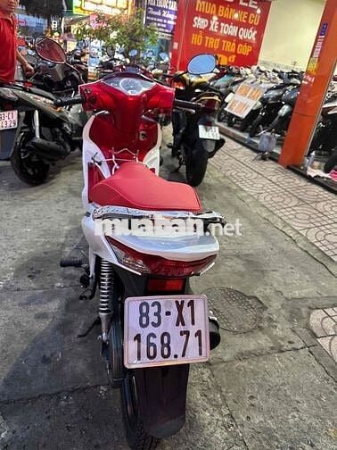 Honda Future Lead 2022 Trắng đỏ Đã sử dụng