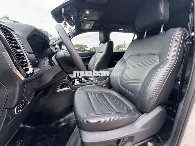 Ford Everest 2024 Titanium 1 Cầu 26.000 km