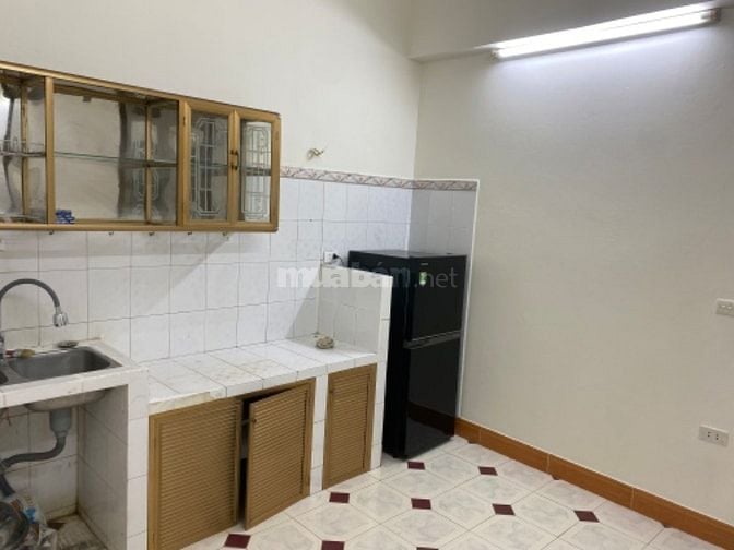 Cho thuê căn hộ TT tầng 2 Tập thể ĐH Thuỷ lơi