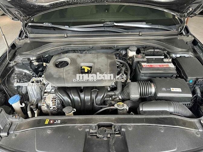 Hyundai Elantra 2018 2.0 AT - 80000 km không lỗi