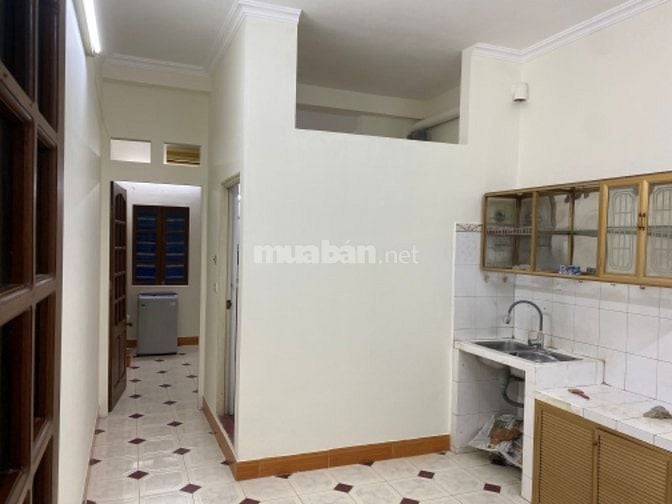 Cho thuê căn hộ TT tầng 2 Tập thể ĐH Thuỷ lơi