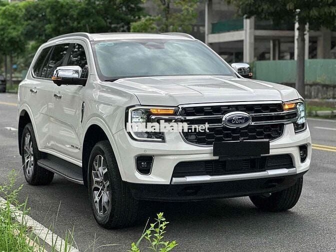 Siêu Lướt Ford Everest 2024 Titanium 2.0L 4x2 AT