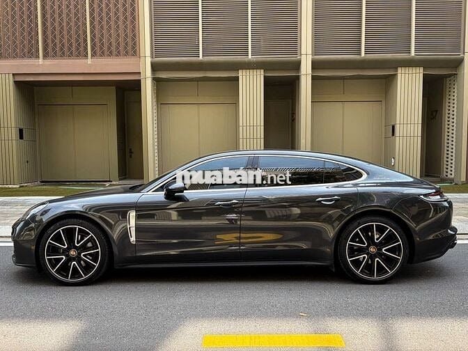 Porsche Panamera 4 Executive 2021