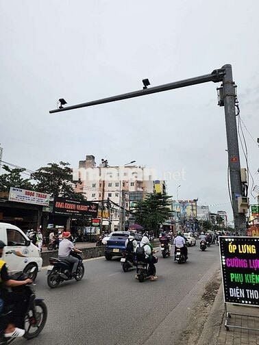 Ông chú cần bán tòa nhà 6 tầng mặt tiền hà huy giáp