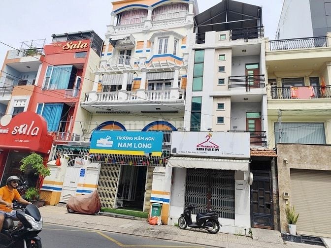 Gán Bán MTKD Tân Quý 5M x 20M 4 Tầng Giá Rẻ ngay Aeon Mall