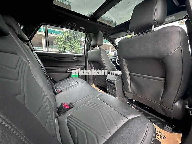 Siêu Lướt Ford Everest 2024 Titanium 2.0L 4x2 AT