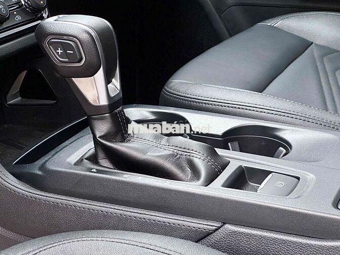 Siêu Lướt Ford Everest 2024 Titanium 2.0L 4x2 AT