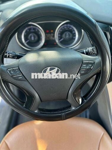 Hyundai Sonata 2010 Sedan hạng D nhập Hàn