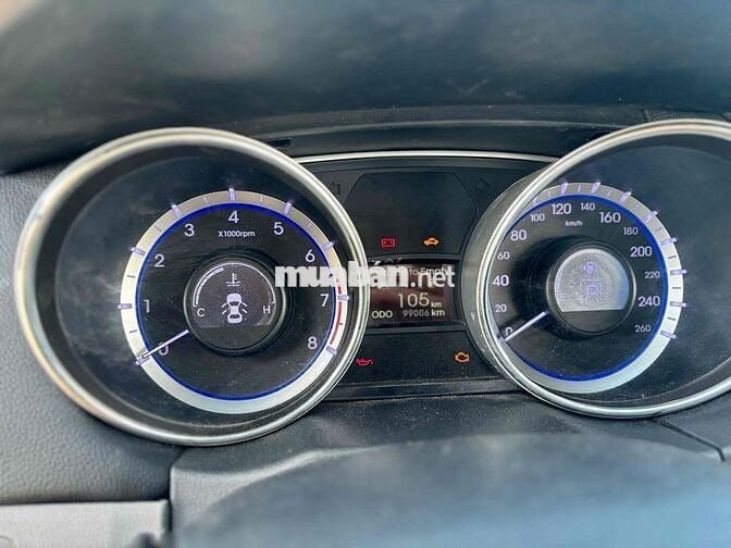 Hyundai Sonata 2010 Sedan hạng D nhập Hàn