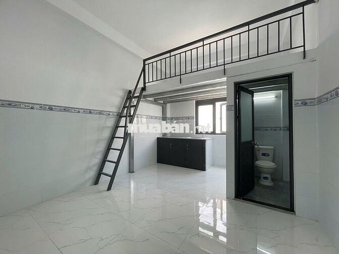 Phòng Cửa Sổ Trời Rộng 20m2 Chợ Hạnh Thông Tây