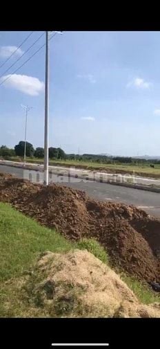 Chính chủ bán đất P Cam Ranh 12x43m đường ô tô 4,5m 1 Trục Lê Duẩn