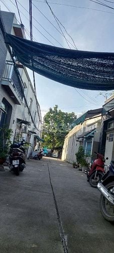 Bán nhà đường C4, Phạm Hùng, TP.HCM