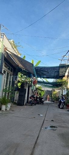 Bán nhà đường C4, Phạm Hùng, TP.HCM