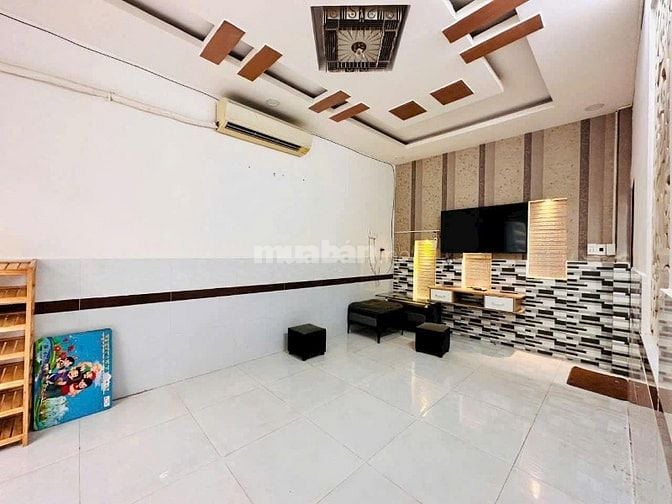 bán nhà GIÁ RẺ CHỈ 3 tỷ 6 có ngay nhà SỔ HỒNG RIÊNG, TRUNG TÂM P9 GV