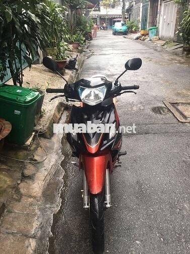 Suzuki Axelo Đỏ đen