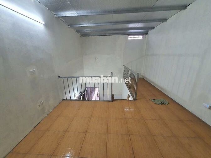 Nhà trọ 20m2 có gác xép ngõ 198 Dương Văn Bé