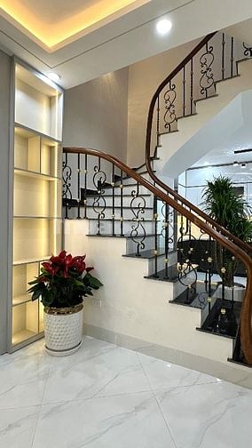 Nhà ngõ Hoà Bình 7 Minh Khai-Bạch Mai. MB42m2*5T mới. 5p,4WC