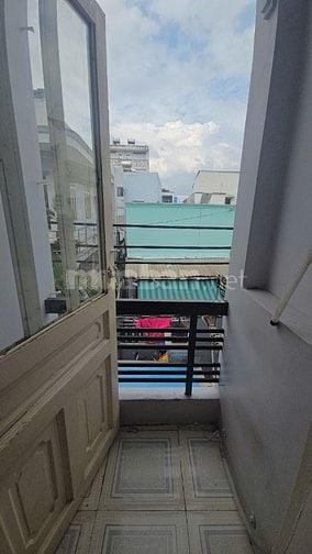 Bán gấp nhà 1trệt, 2 lầu, Hẻm 28 Lương Văn Can, P15, Q8. N3,2m x D12m