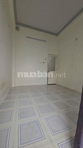 Bán gấp nhà 1trệt, 2 lầu, Hẻm 28 Lương Văn Can, P15, Q8. N3,2m x D12m