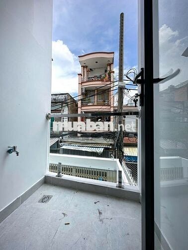 CHO THUÊ CĂN STUDIO BAN CÔNG TÁCH BẾP - NGAY TOÀ NHÀ VIETTEL - GIÁ TỐT